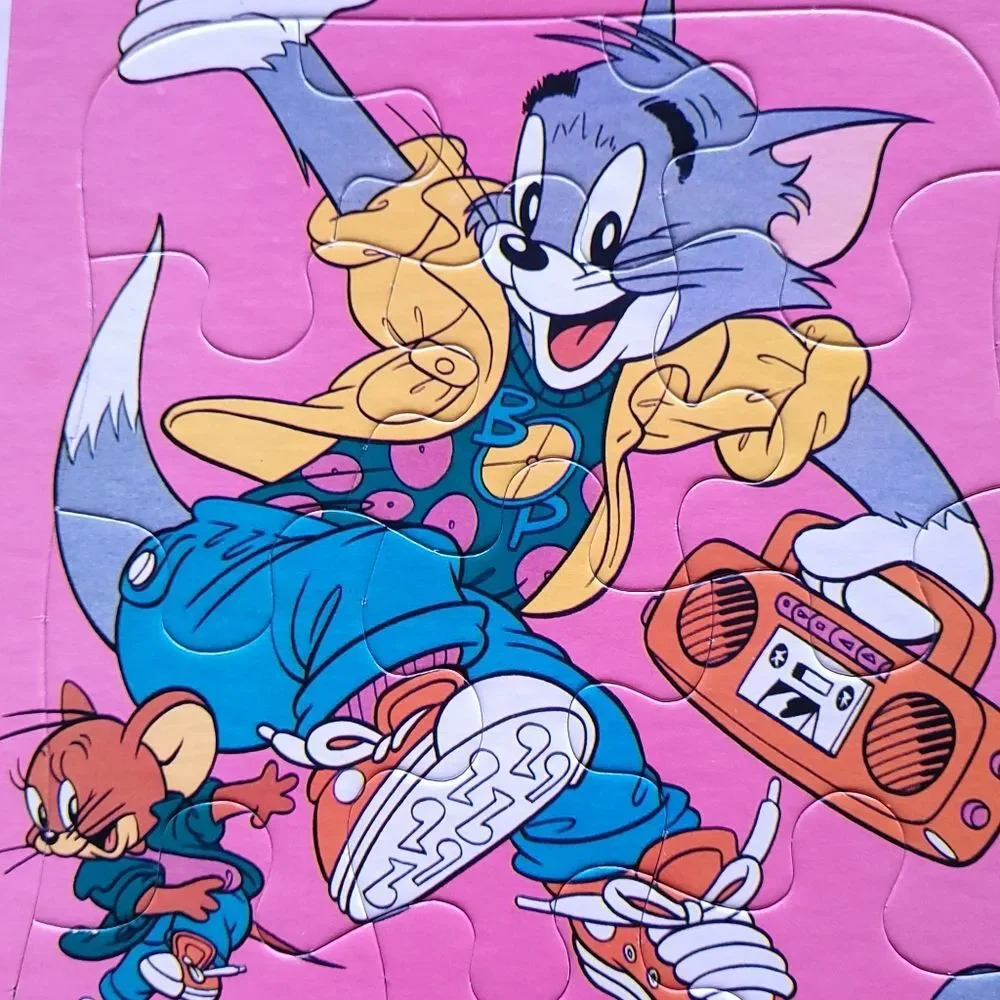 Vintage  1990's Tom and Jerry Golden Golden Frame Tray Puzzle